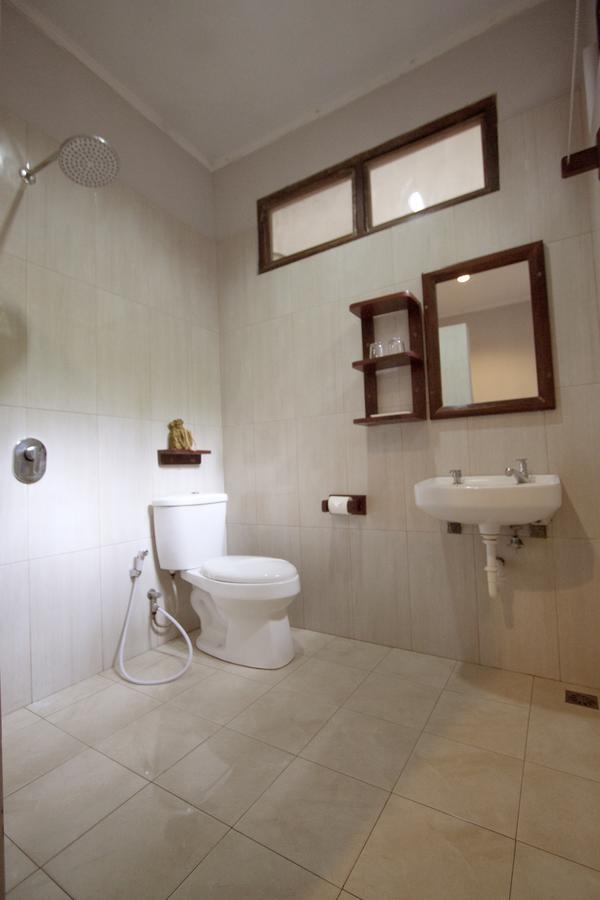 วายโว ไดฟ์ รีสอร์ต ราจา อัมพัต Hotel Rabia ภายนอก รูปภาพ