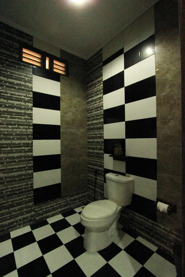 วายโว ไดฟ์ รีสอร์ต ราจา อัมพัต Hotel Rabia ภายนอก รูปภาพ