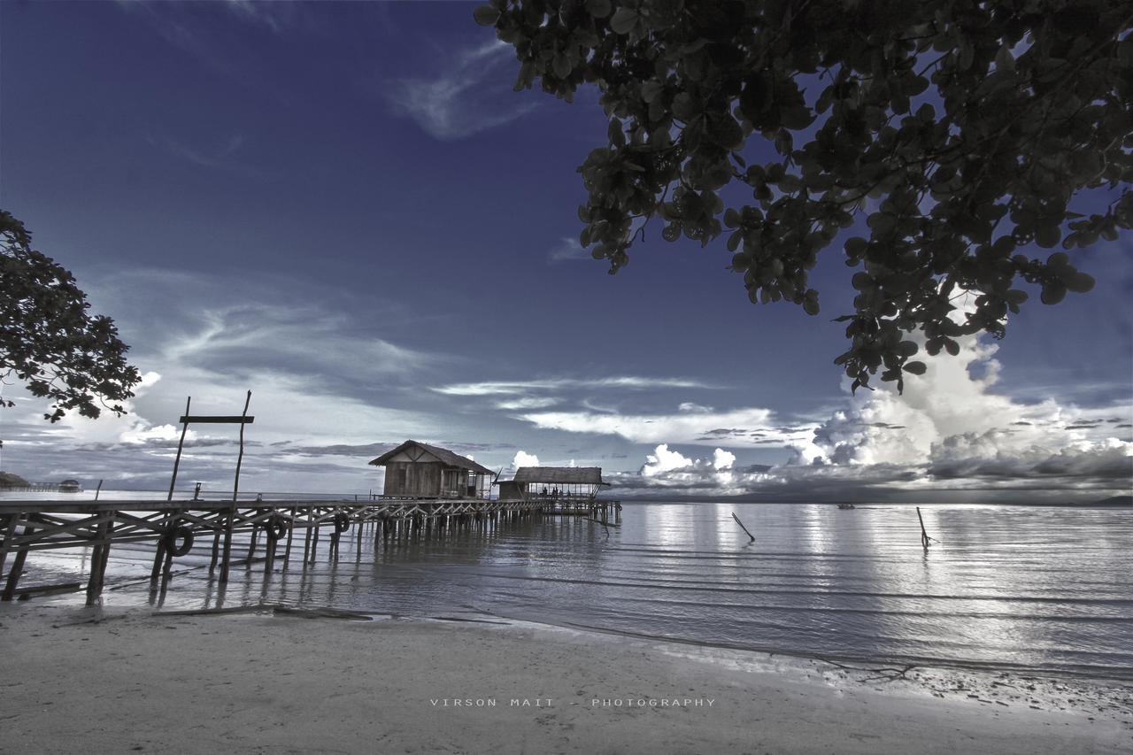 วายโว ไดฟ์ รีสอร์ต ราจา อัมพัต Hotel Rabia ภายนอก รูปภาพ