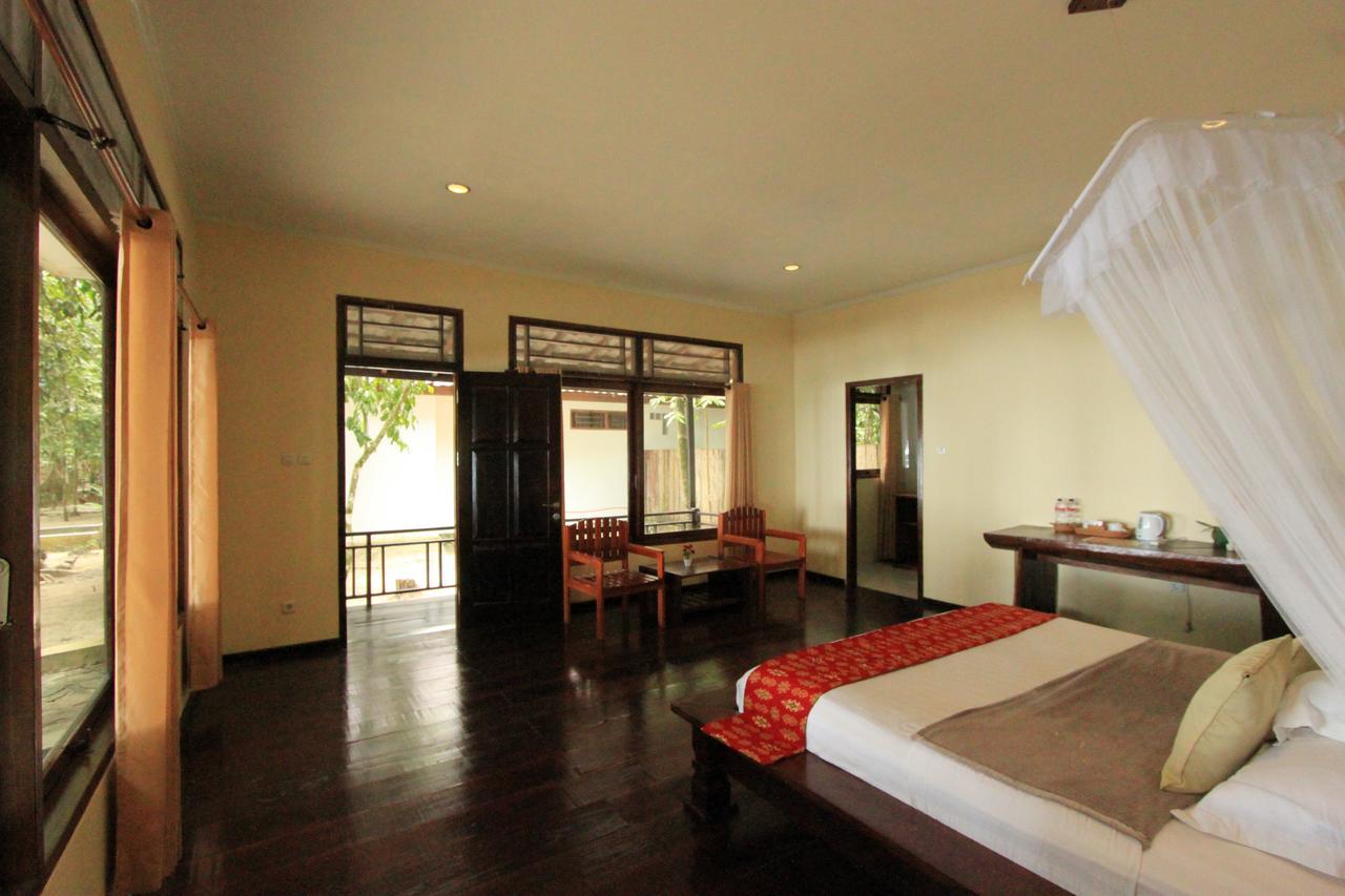 วายโว ไดฟ์ รีสอร์ต ราจา อัมพัต Hotel Rabia ภายนอก รูปภาพ