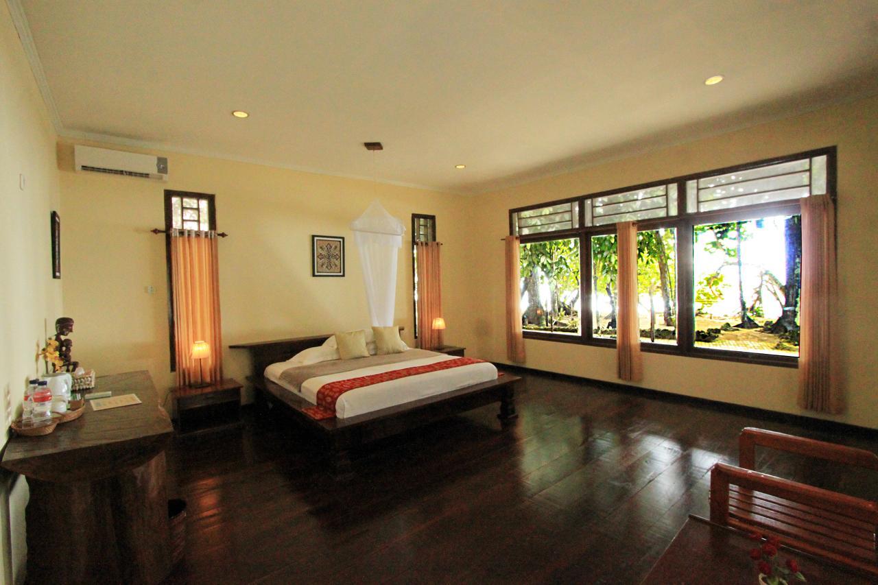 วายโว ไดฟ์ รีสอร์ต ราจา อัมพัต Hotel Rabia ภายนอก รูปภาพ