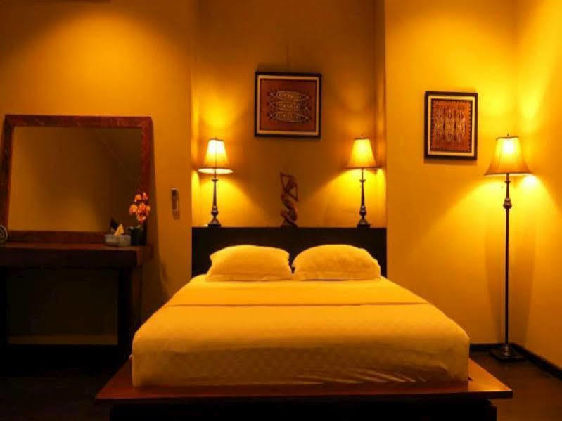วายโว ไดฟ์ รีสอร์ต ราจา อัมพัต Hotel Rabia ภายนอก รูปภาพ