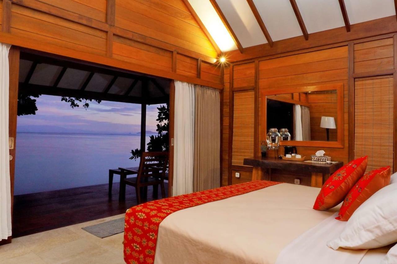 วายโว ไดฟ์ รีสอร์ต ราจา อัมพัต Hotel Rabia ภายนอก รูปภาพ