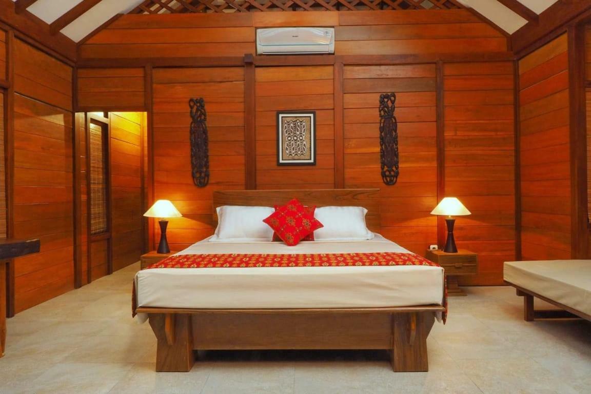 วายโว ไดฟ์ รีสอร์ต ราจา อัมพัต Hotel Rabia ภายนอก รูปภาพ